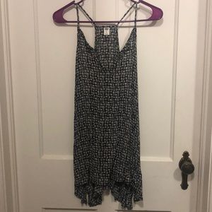 2 for $10 Old Navy Tanks